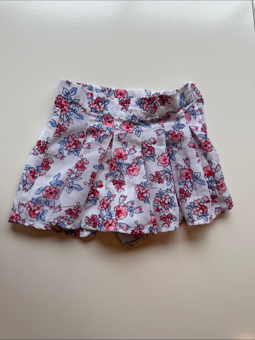 Janie and Jack Girl White Skort with Pink & Blue Flowers Size 12-18 Months
